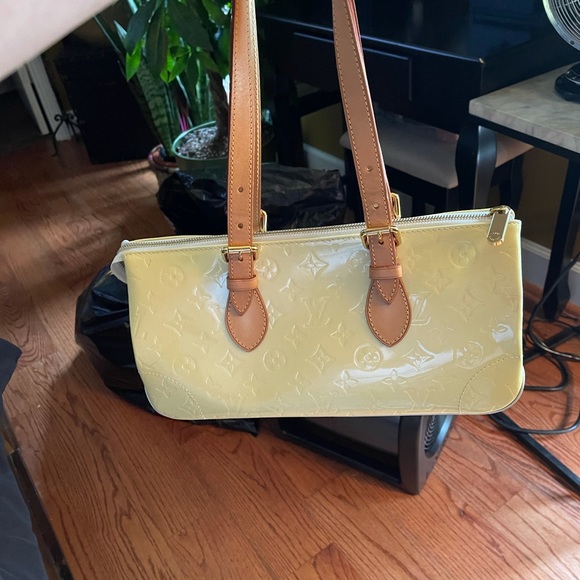 Authentic LV Yellow Vernis Patent Leather Rosewood Mini Shoulder Bag - Picture 14 of 16